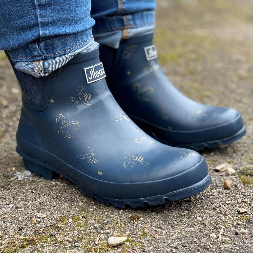 Ankle Wellies - Navy with Bumble Bees - Wide Foot - Jileon Wellies