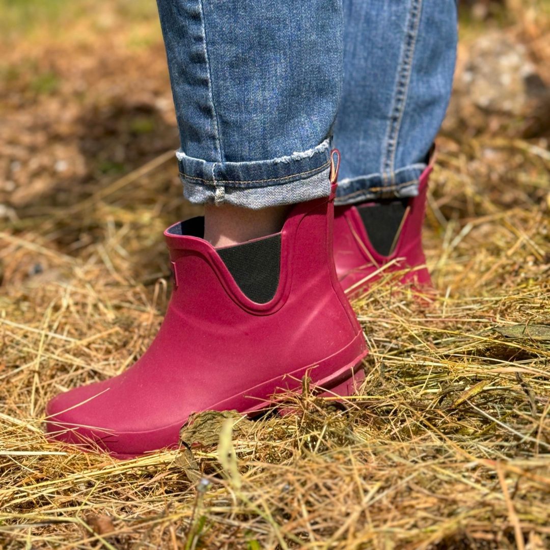 Womens Ankle Wellies - Raspberry Red - Wide Fit & Easy to Slip On ...