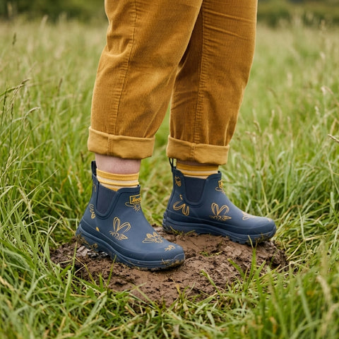 Ankle Performance Wellies - Navy with Bumble Bees - Easy to Slip On
