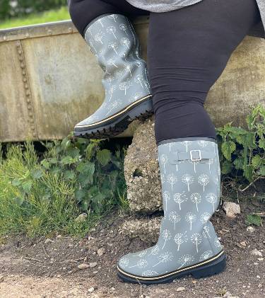 Wide Leg Wellies For Women - Perfect for Large Calves – Jileon Wellies