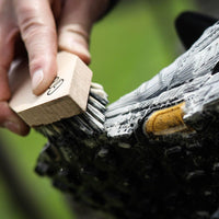Rubber Boot Spray & Cleaning Brush - Jileon Wellies